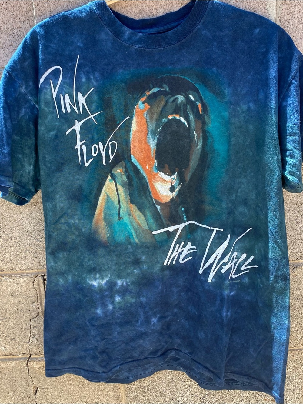 Licensed Liquid Blue Pink Floyd Off The Wall Blue Tie Dye T Shirt Large